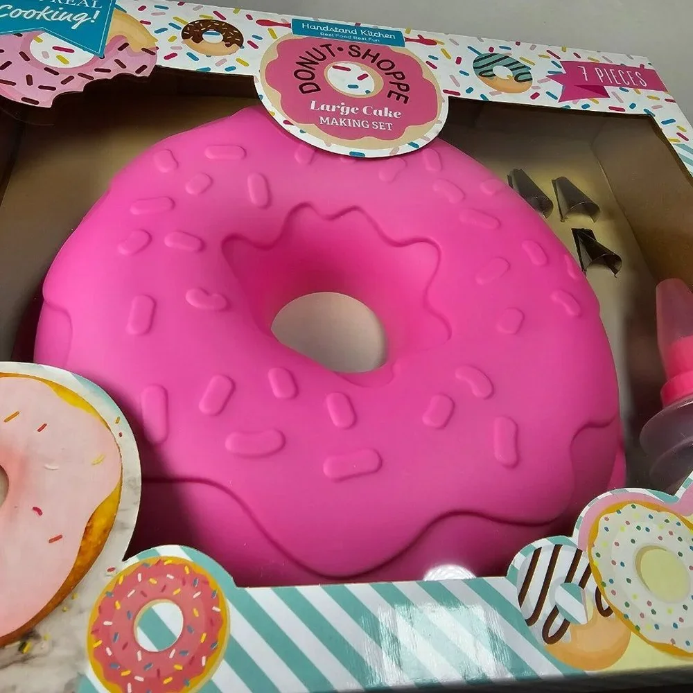 Handstand Kitchen 7pc Donut-Shaped Cake Mold & Frosting Bottle Baking Set NEW